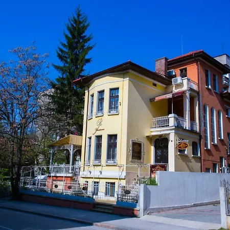 Marrakech בית הארחה גברובו